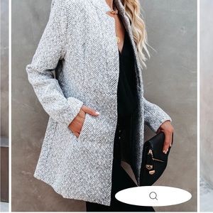 TAYSHIA POCKETED COAT - HEATHER GREY.